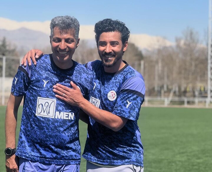 تصاویر | ژست جالب رضا قوچان‌نژاد در کنار عادل فردوسی‌پور در یک مسابقه فوتبال