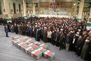 ببینید | تصاویری از اقامه نماز رهبر انقلاب بر پیکر شهدای حمله موشکی به کنسولگری