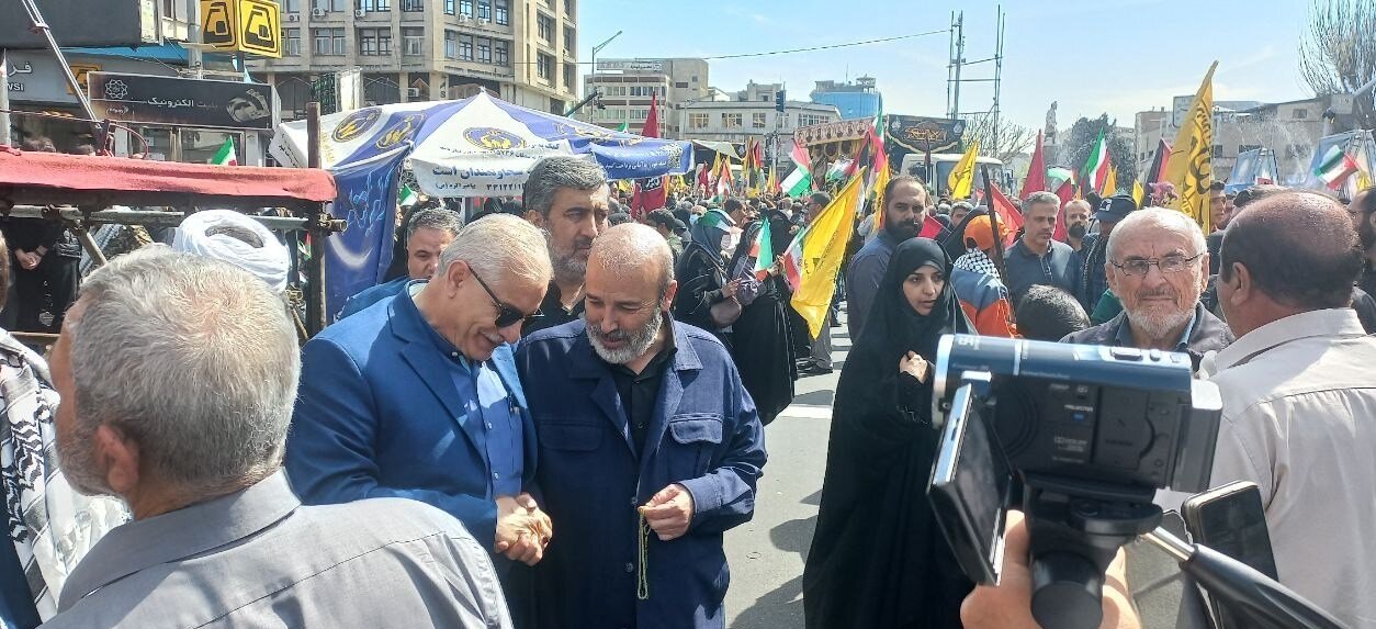 عکسی از ناطق نوری و سردار فلاح در راهپیمایی روز قدس تهران / وزیر احمدی نژاد هم آمد 3