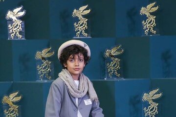 تجربه اولین بازی در برابر علی نصیریان / بازیگری را ادامه میدهم