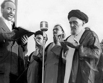 متفاوتترین نماز عید فطر در امجدیه به امامت چه کسی برگزار شد؟ / یک استقبال سیاسی متفاوت بعد از نماز