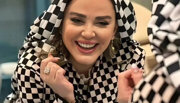 عکس |  پوشش و استایل متفاوت بهاره رهنما در آمریکا