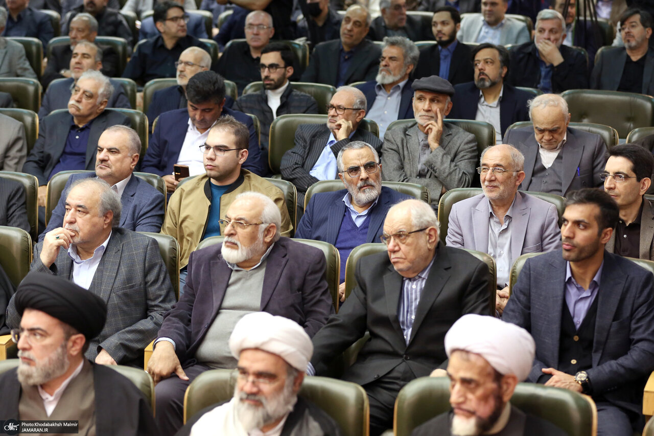 از بهزاد نبوی و موسوی خوئینی ها تا مرعشی و اسحاق جهانگیری زیر یک سقف + تصاویر 2