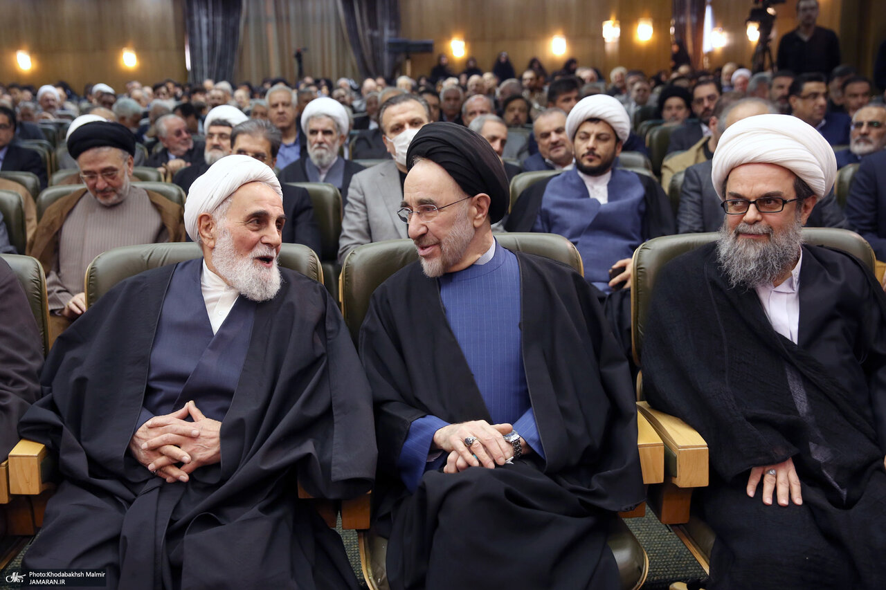 عکس جدید از گپ و گفت ناطق نوری و سید محمد خاتمی در مراسم چهلمین روز درگذشت آیت الله موسوی بجنوردی 6 عکس جدید از گپ و گفت ناطق نوری و سید محمد خاتمی در مراسم چهلمین روز درگذشت آیت الله موسوی بجنوردی