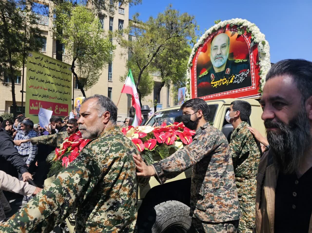 از فلسطین تا اصفهان/«شهید زاهدی» کنار فرمانده آرام گرفت 7 از فلسطین تا اصفهان/«شهید زاهدی» کنار فرمانده آرام گرفت