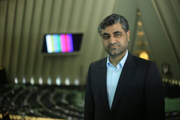 افزایش قیمت بنزین و حذف کارت سوخت صحت دارد یا خبرسازی است؟ / نماینده مجلس پاسخ می دهد