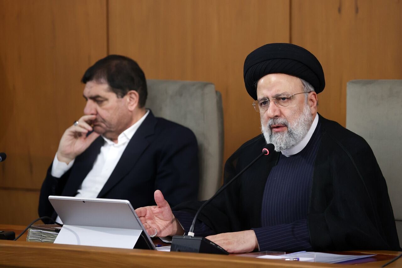 دستورات جدید رئیسی به دولتمردانش درباره بازارها، حجاب و ... 9 دستورات جدید رئیسی به دولتمردانش درباره بازارها، حجاب و ...