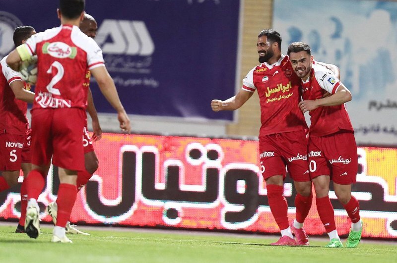 پرسپولیس به یک‌قدمی استقلال رسید