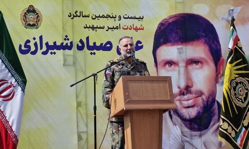 علت برکناری صیاد شیرازی از فرماندهی ارتش از سوی بنی صدر /ارتش بیانیه صادر کرد