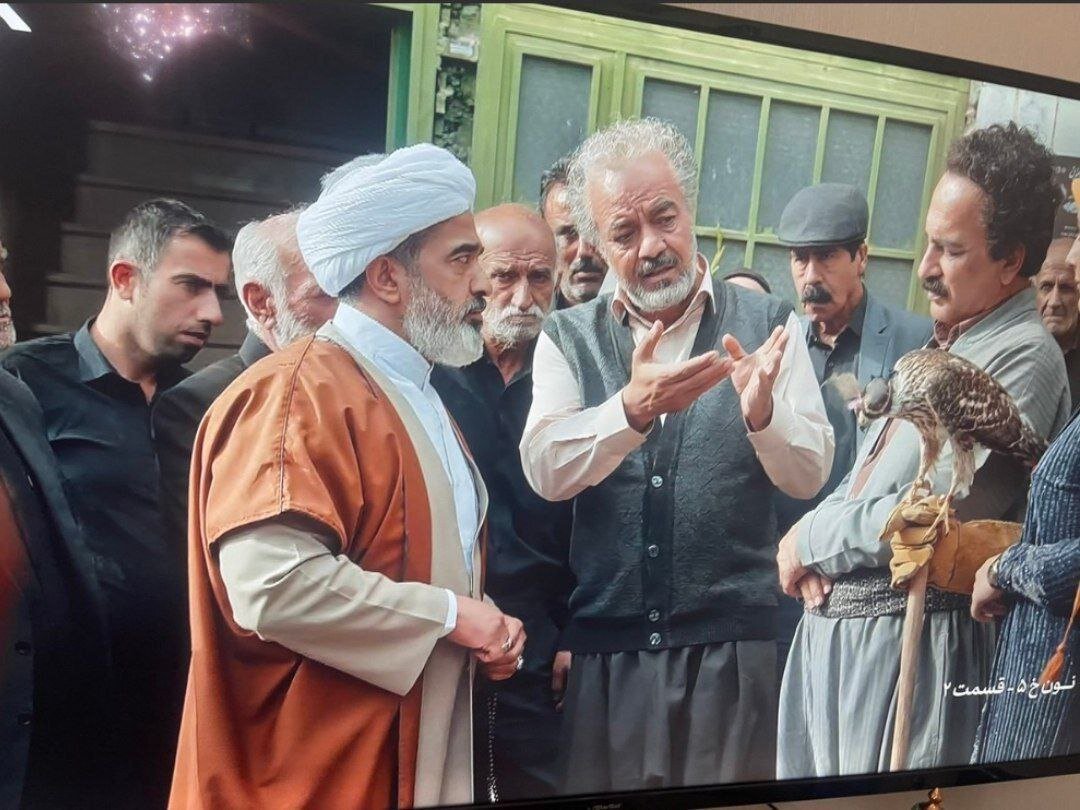 عکس | رونمایی از لباس جدید و خاص یک روحانی در صداوسیما