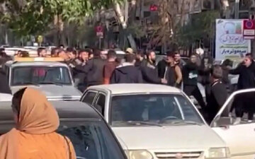 ببینید | درگیری شدید نیروهای سد معبر شهرداری گرگان با دستفروشان در خیابان جرجان گرگان