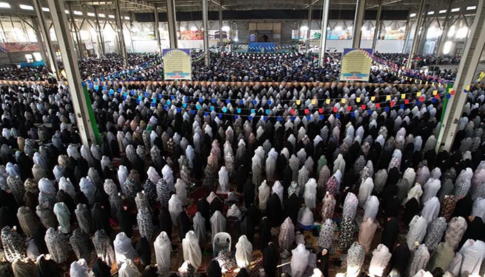 «کاهش ارزش پول ملی» و «تبعیض طبقاتی» واقعیتهای تلخ اقتصاد ایران هستند/ ایجاد رفاه نسبی، انتظار به حق مردم است