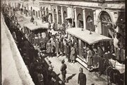 عکس | فروشنده‌ قند و شکر در بازار رشت در دوره‌ قاجار