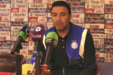 حمله دوباره نکونام به پرسپولیس / میلیون دلاری خرج کردند