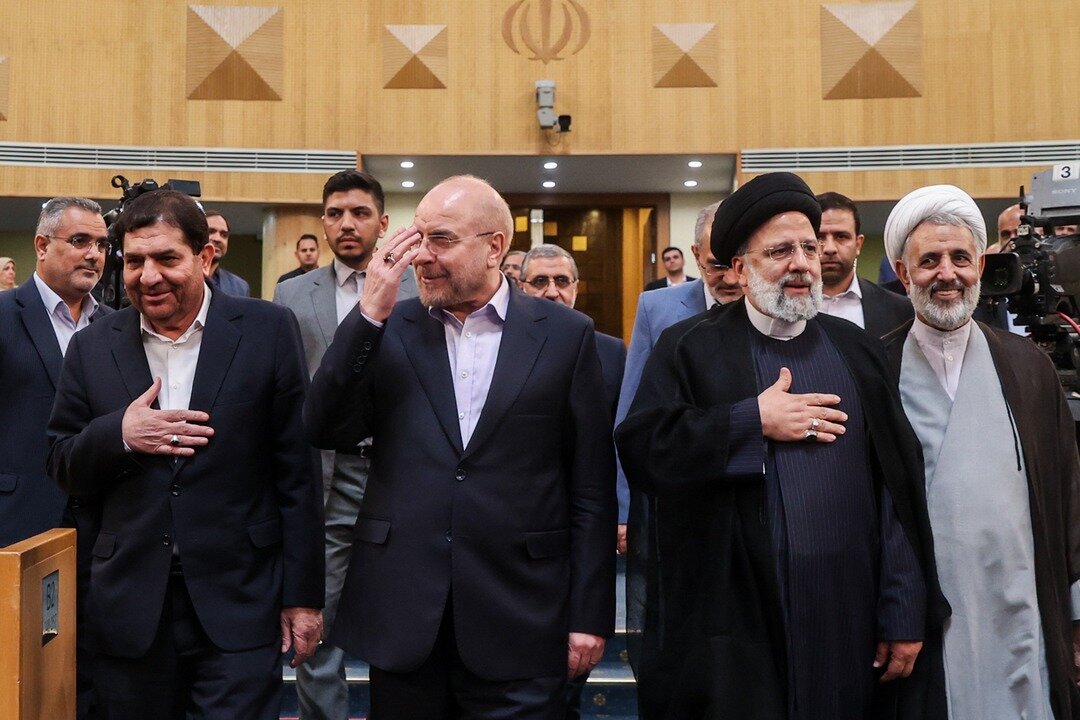 دولت رئیسی؛ صبرِ نمایندگان را لبریز کرد /موج اعتراض پارلمان نشینان به زلزله قیمتی در بازار دلار و سکه