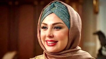 عکس | حضور نیوشا ضیغمی با چادر در حرم امام رضا (ع)