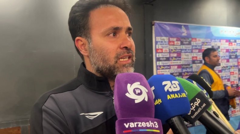 عکس| مربی تراکتور با گریه استعفا داد!