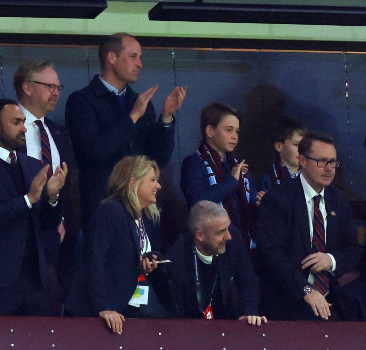 عکس| ولیعهد و شاهزاده انگلیس در بازی اروپایی؛ رونمایی از تیم محبوب فرزند دایانا