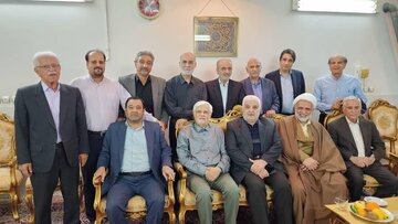 کنایه معنادار محمدرضا عارف به کاظم صدیقی / مردم با هیچ کسی تا ابد عقد اخوت نمیبندند