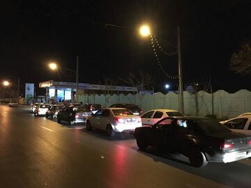 ببینید | صف طولانی پمپ بنزین‌ها در تهران