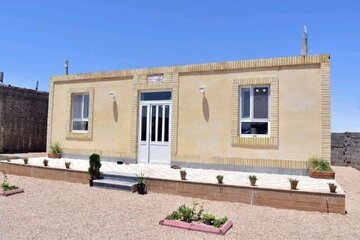 با دستور مدیرعامل سازمان منطقه آزاد قشم سبزبانان و پاکبانان صاحب خانه می شوند با دستور مدیرعامل سازمان منطقه آزاد قشم سبزبانان و پاکبانان صاحب خانه می شوند