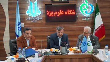 برطرف کردن نیازهای استراتژیک بهداشتی و درمانی از اولویت های برنامه ریزی کلان در کردستان است برطرف کردن نیازهای استراتژیک بهداشتی و درمانی از اولویت های برنامه ریزی کلان در کردستان است