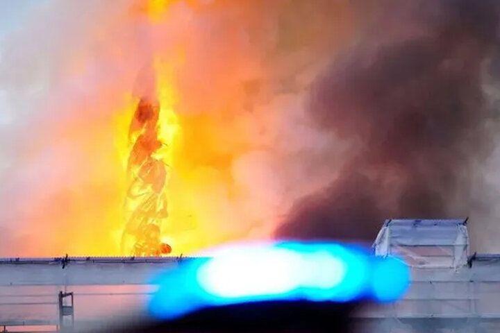 ببینید | تصاویری جدید از آتش سوزی ساختمان بورس