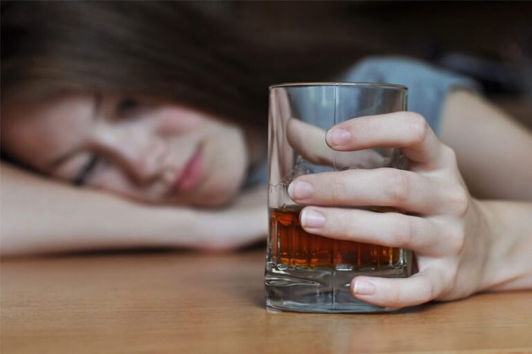 زنان در مصرف این نوشیدنی احتیاط کنند