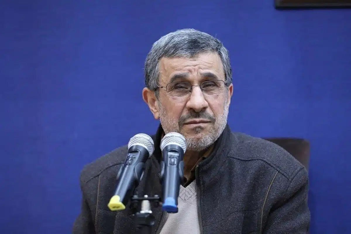 عکس چهره خندان احمدی نژاد در بازگشت از آمریکا /سعید جلیلی را با تیپ متفاوت ببینید