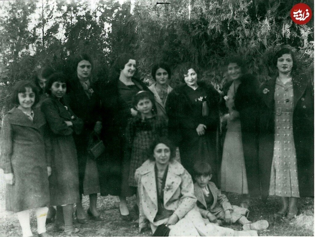 تهران قدیم | گشت و گذار دختران جوان در تهران 100 سال قبل / عکس 5