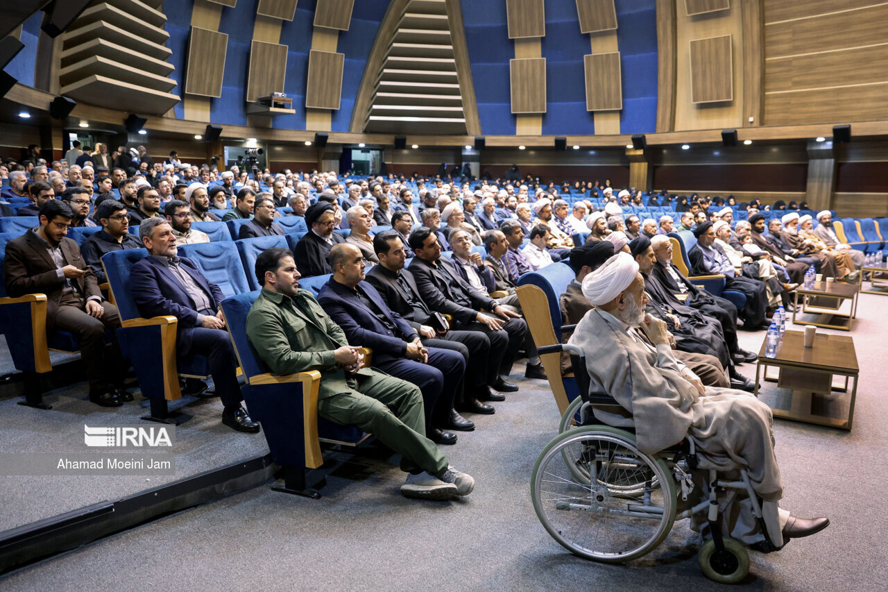 عکسی از مهدی هاشمی و منتقد سرسخت پدرش در یک مراسم / وزیر احمدی نژاد هم آمد 4