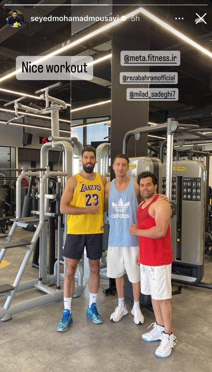 عکس| تمرین بدنسازی محمد موسوی با خواننده پاپ