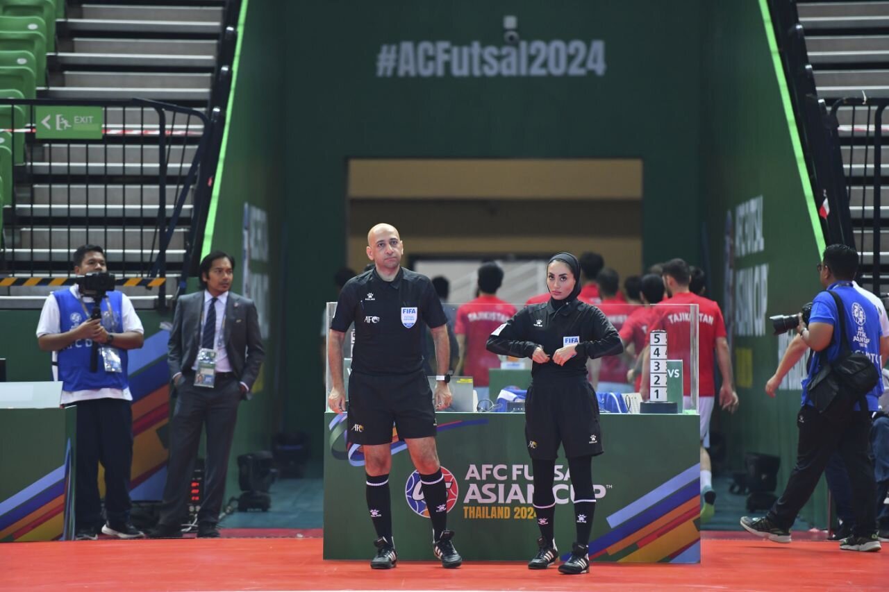 عکس| قضاوت داوران زن ایرانی در جام ملتها