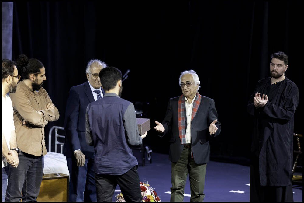 آیین نکوداشت شمس لنگرودی برگزار شد / قدردانی از یک هنرمند همه فن حریف 4