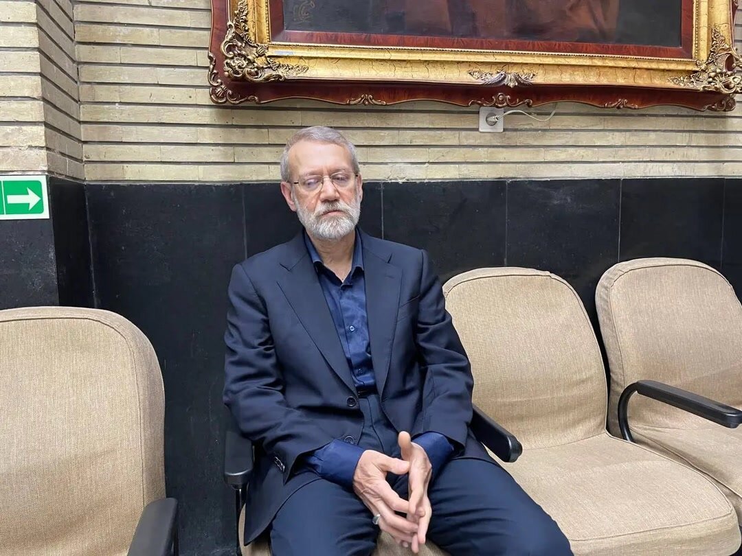 تصاویری از سعید جلیلی، محسن رضایی و وزیر رئیسی در مراسم ترحیم معاون اول احمدی نژاد / لاریجانی هم آمد 2