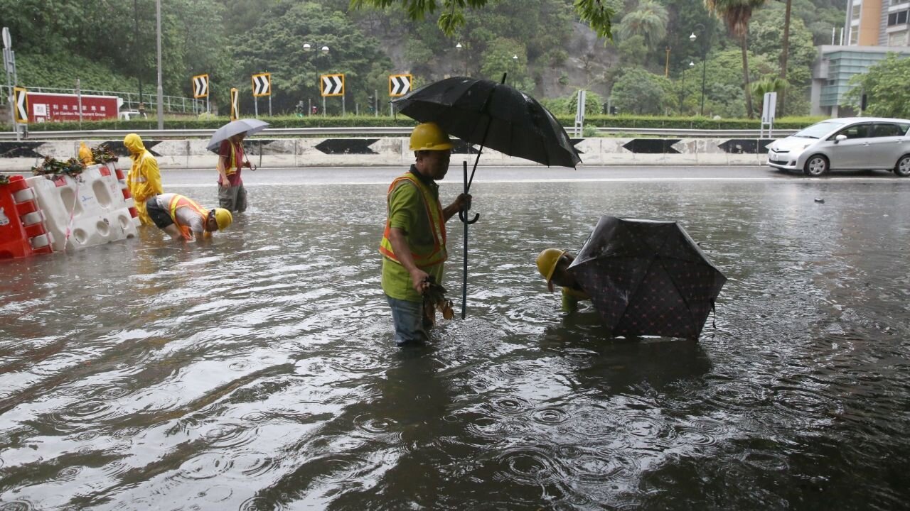 شهر شنژن چین، واقع در استان جنوبی گوانگدونگ، به دلیل بارندگی شدید هشدار...