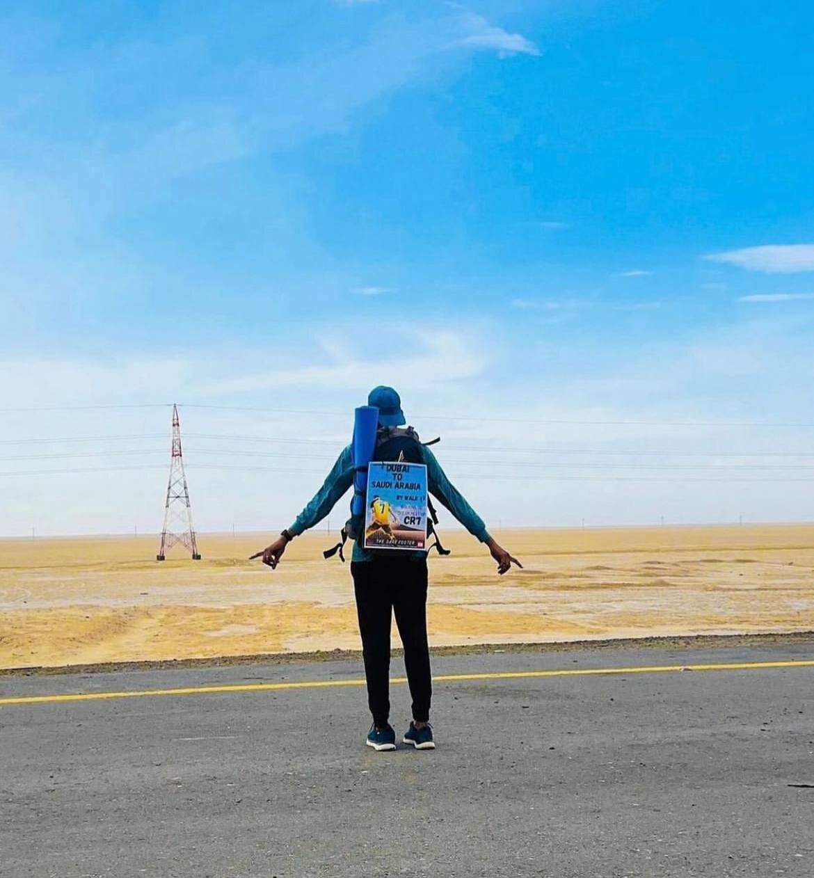 عکس| 36 روز پیادهروی برای دیدار با رونالدو