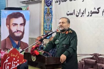 طعنه سردار سلیمانی به کشورهای منطقه / هیچ پرنده خارجی نمیتواند از آسمان ایران عبور کند