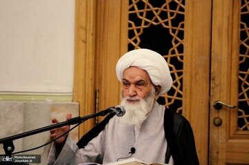آیت الله دوزدوزانی: روحانیت فقط به عبا و عمامه نیست / آقایی که میخواهی روحانی باشی و جهنمی نباشی، مواظب باش کار عکس نشود