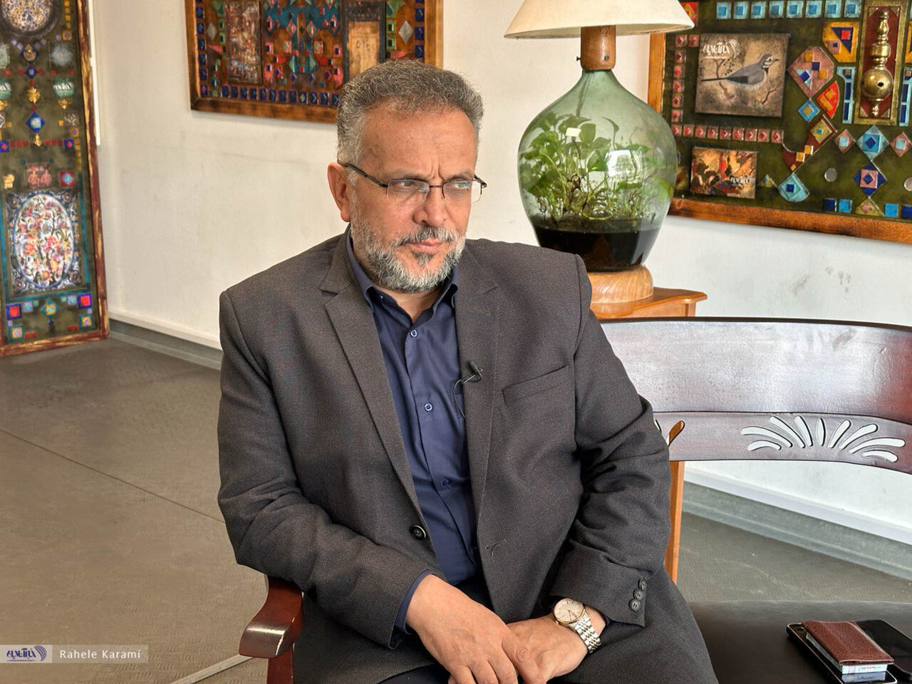 گپ و گفت با عباس زاده مشکینی؛ از وعدههای رقباش برای کسب رأی تا نفوذ ۶ نفر در تصمیمات مجلس و نمره به عملکرد ۴ ساله در پارلمان