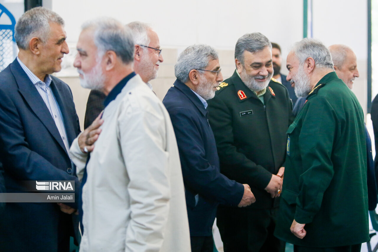 تصاویر جدید از سردار قاآنی با پوشش غیرنظامی /فرمانده، میزبان شد