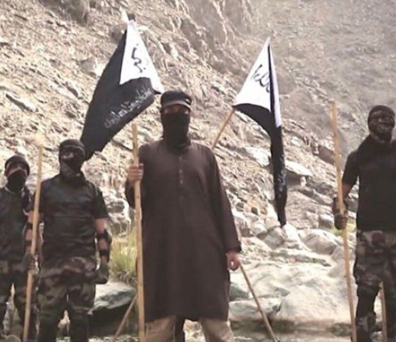 تصاویر | عکسهای دیده نشده از سرکرده جیش العدل در کنار عبدالمالک ریگی