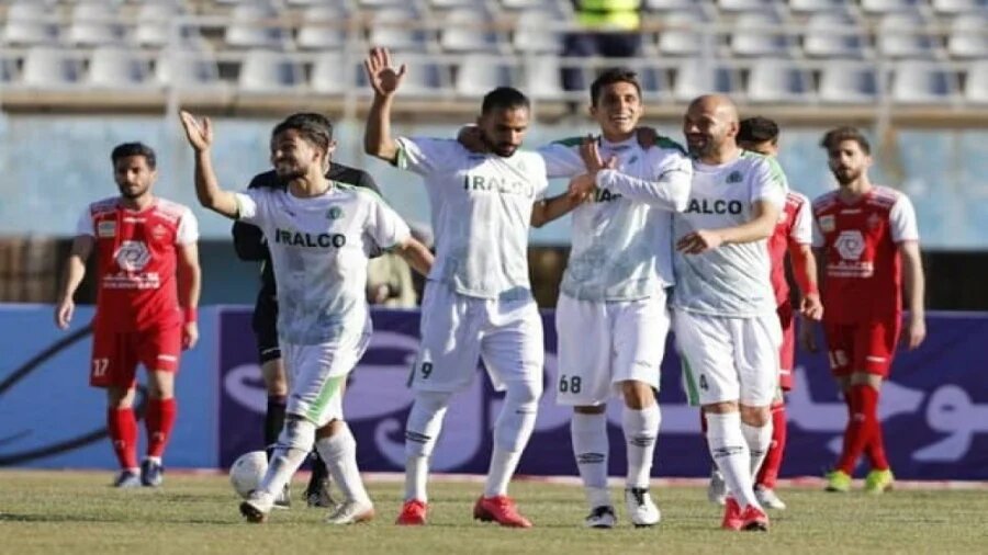 4 پرده از ناکامیهای پرسپولیس مقابل گربهسیاه 2