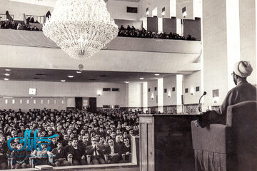 عکسی جالب از صفحه اول شناسنامه آیت الله مطهری