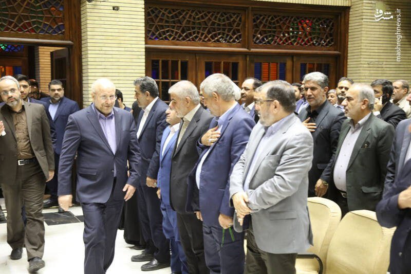 تصاویری از وزیر احمدی نژاد در آغوش حدادعادل/  ژست جالب قالیباف و آقاتهرانی در کنار هم