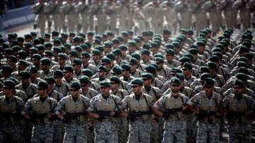 عکس | تانک‌های ارتش در دزفول به میدان آمدند؛ علت چه بود؟