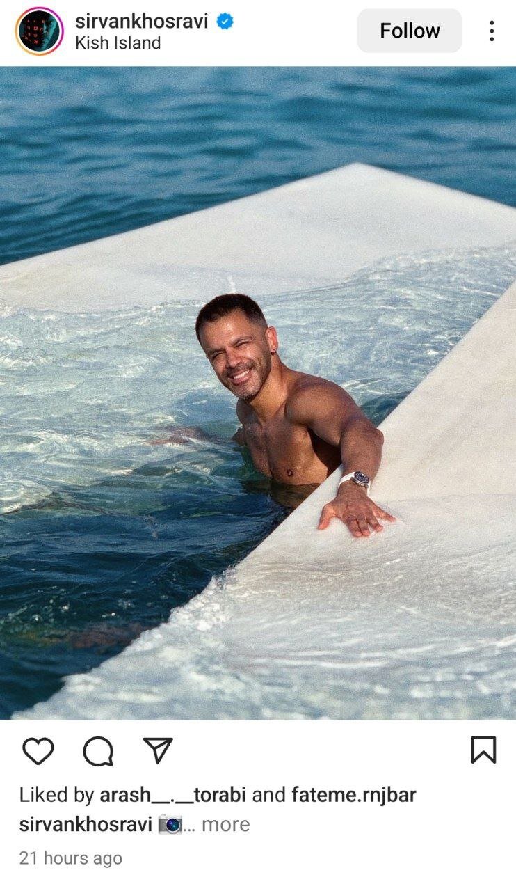 عکس | عکس یادگاری سیروان خسروی در حال شنا در کیش