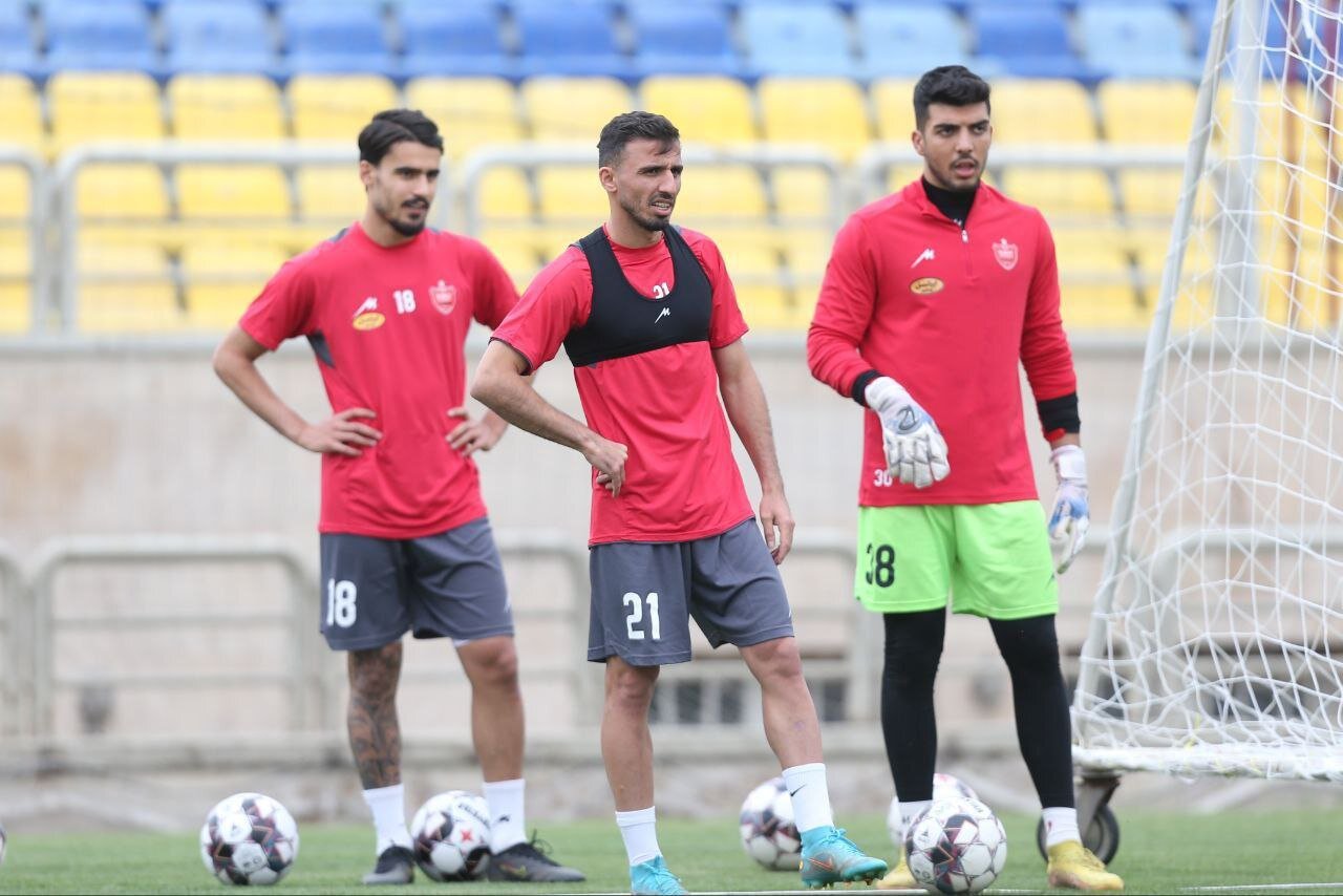 عکس| ناراحتی یک پرسپولیسی؛ جدایی نزدیک است!