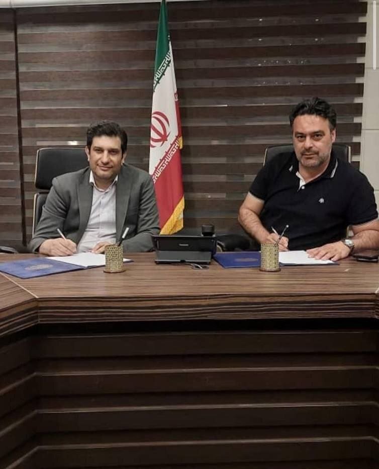 عکس| توافق با آتیلا حجازی در اتاق جلسات آجورلو؟!