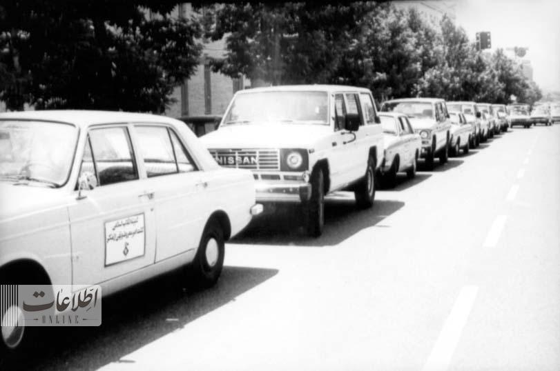 خودروهای گشت ارشاد در تهران ۴۰ سال پیش!/ عکس